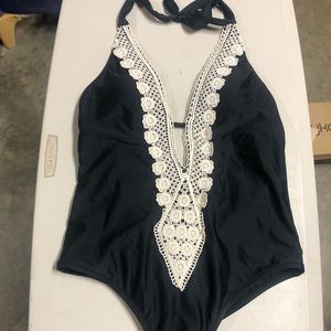 Womens bathing suit size large